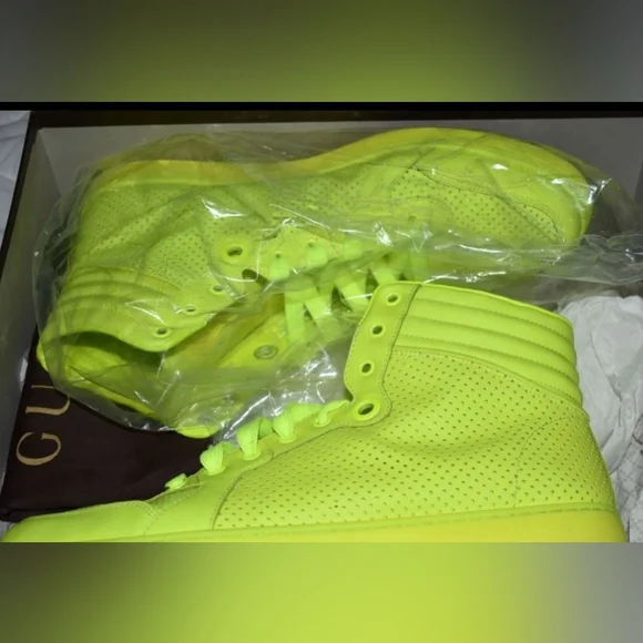 VTG Gucci Neon Yellow Neon High-Top Sneakers Size 10 G - Picture 1 of 5